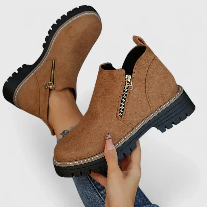 Thalyanna | Orthopedic Boots