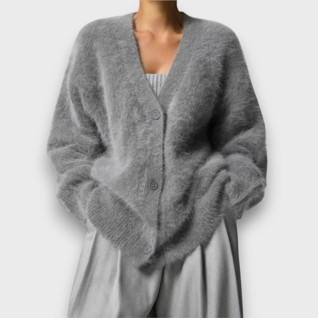 Laria – Soft Cardigan with Classic Cut
