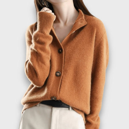 Amira – Elegant Cardigan